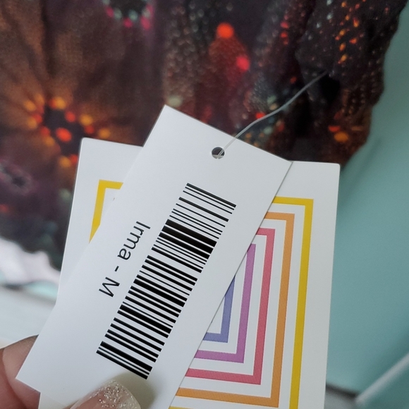 LULAROE IRMA NWT - Picture 3 of 9